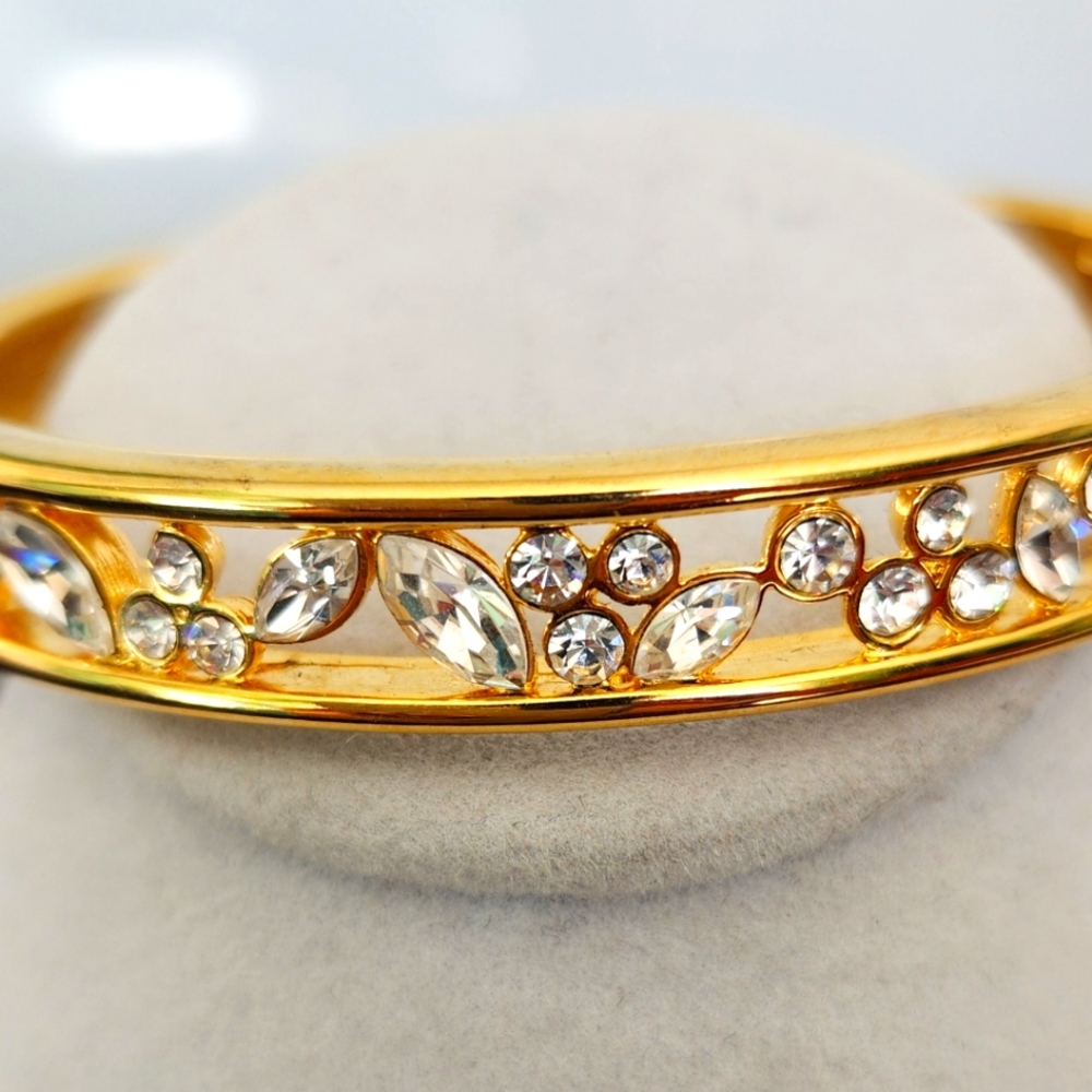 Vintage Nolan Miller Crystal Gold Tone Bangle Bracelet 7.5"